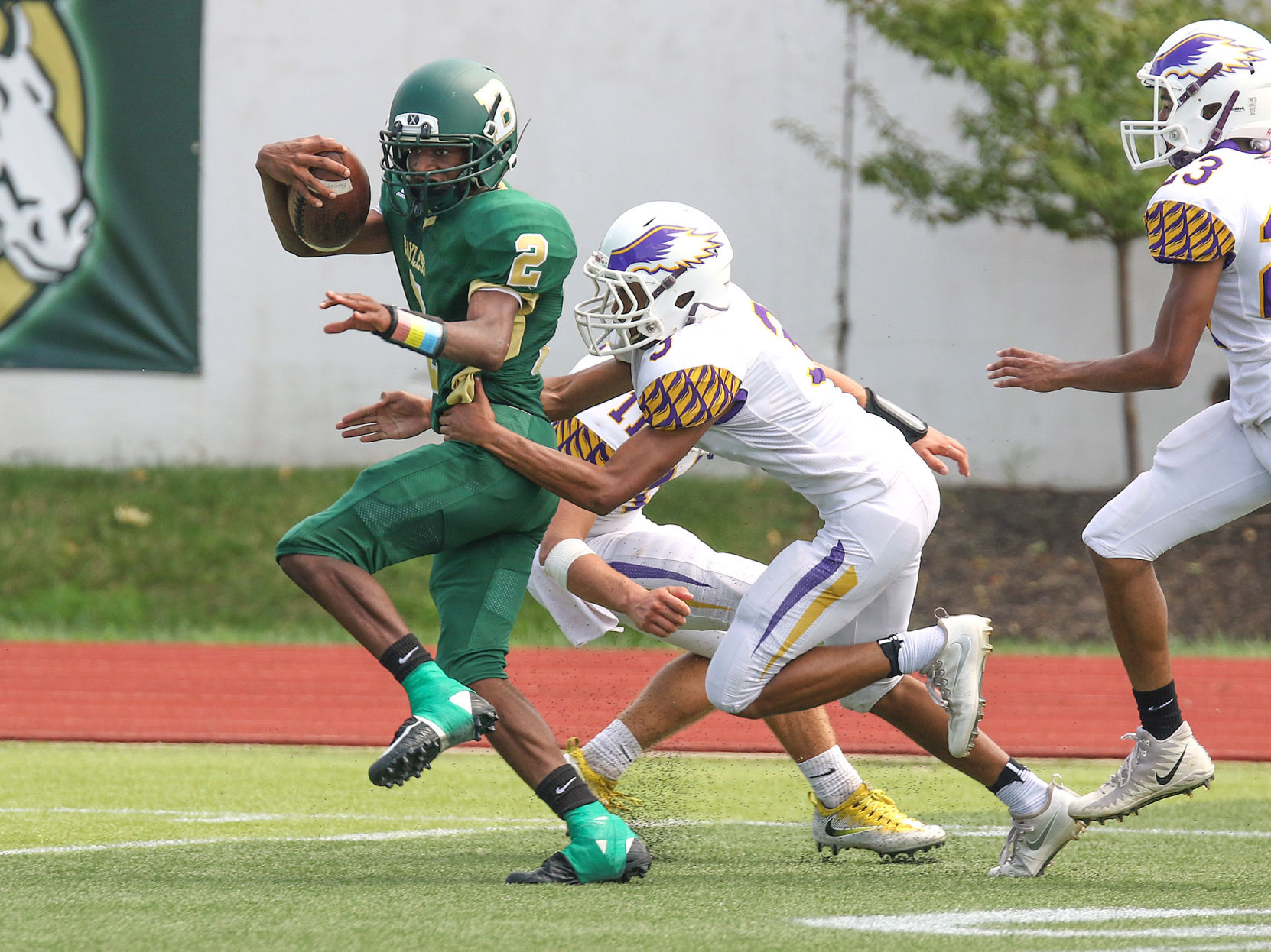 Bayless vs. Brentwood football